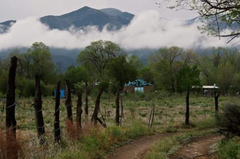 Taos Goji Farm & Eco-Lodge Retreat Arroyo Seco Esterno foto