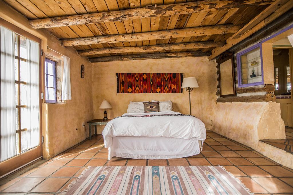 Taos Goji Farm & Eco-Lodge Retreat Arroyo Seco Esterno foto