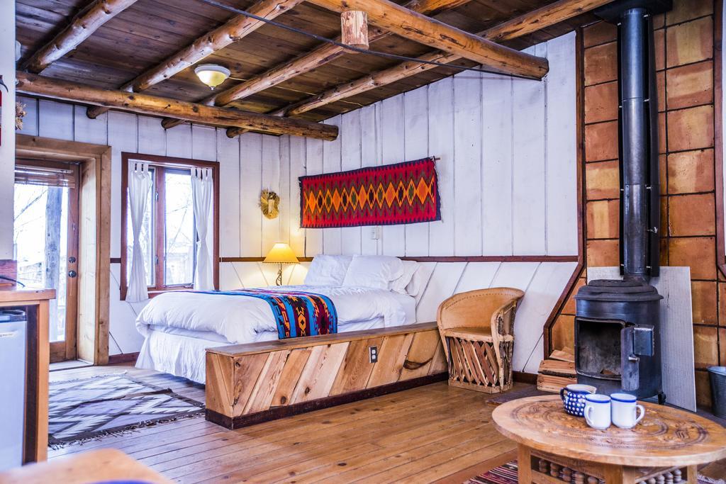 Taos Goji Farm & Eco-Lodge Retreat Arroyo Seco Esterno foto