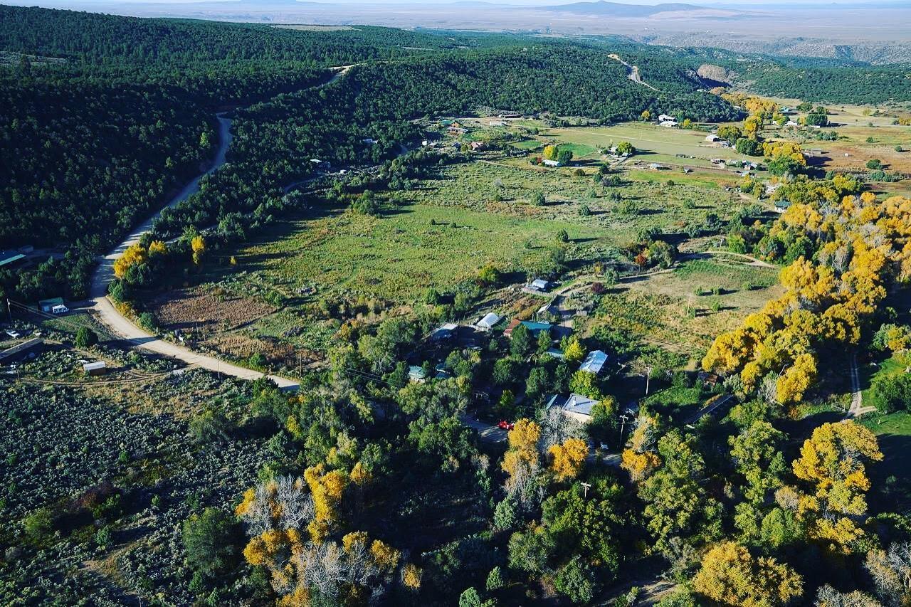 Taos Goji Farm & Eco-Lodge Retreat Arroyo Seco Esterno foto